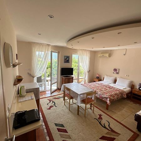 Villa Alla Bed And Breakfast Херцег Нови Екстериор снимка