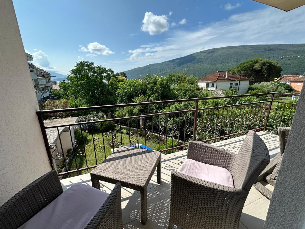 Villa Alla Bed And Breakfast Херцег Нови Екстериор снимка