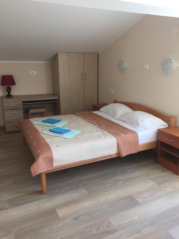 Villa Alla Bed And Breakfast Херцег Нови Екстериор снимка
