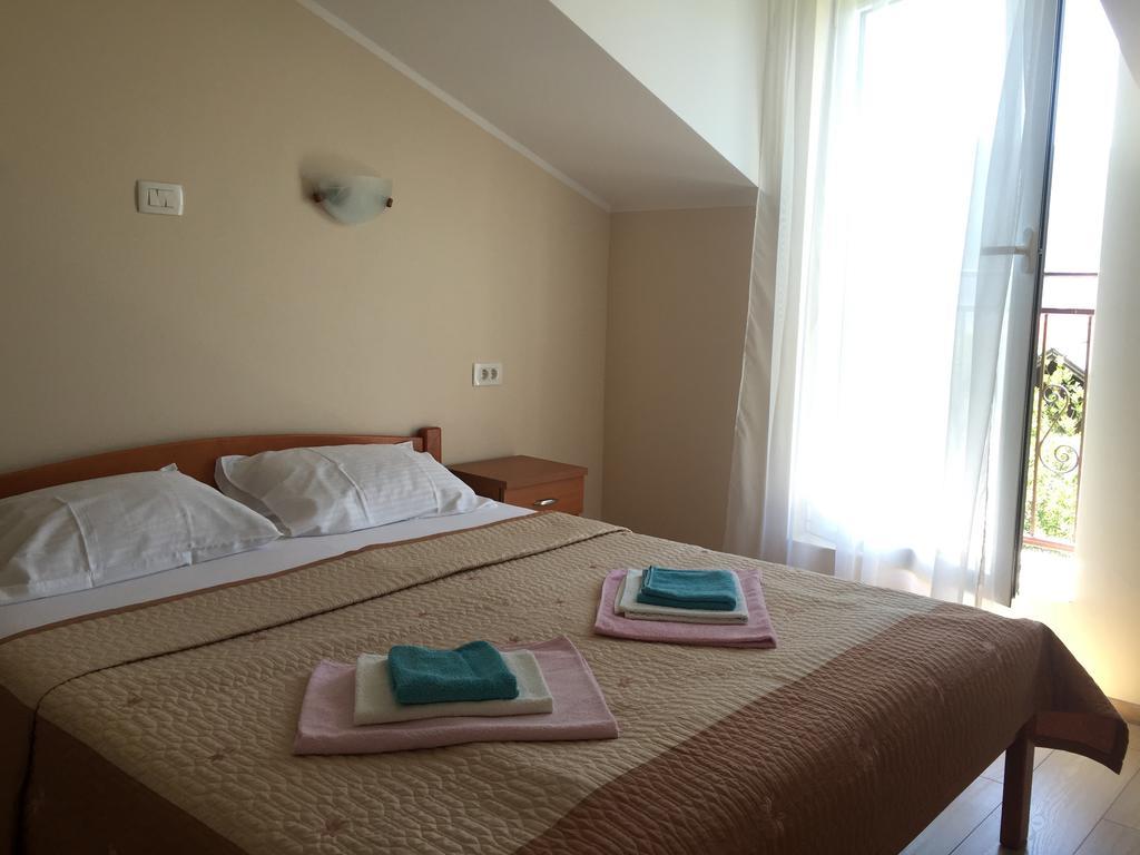 Villa Alla Bed And Breakfast Херцег Нови Екстериор снимка