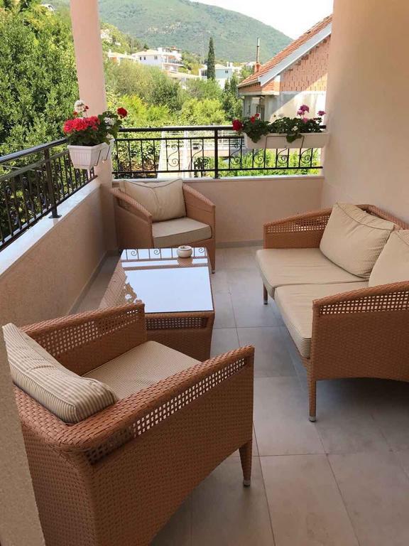 Villa Alla Bed And Breakfast Херцег Нови Екстериор снимка