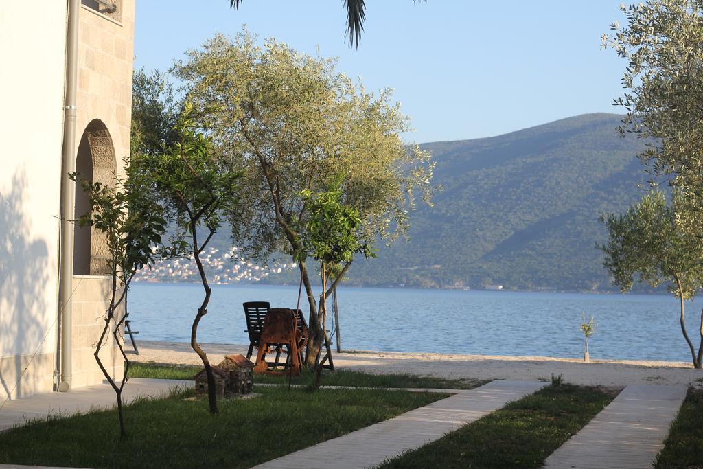 Villa Alla Bed And Breakfast Херцег Нови Екстериор снимка